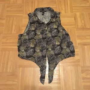 Palm Leave Button Up Crop